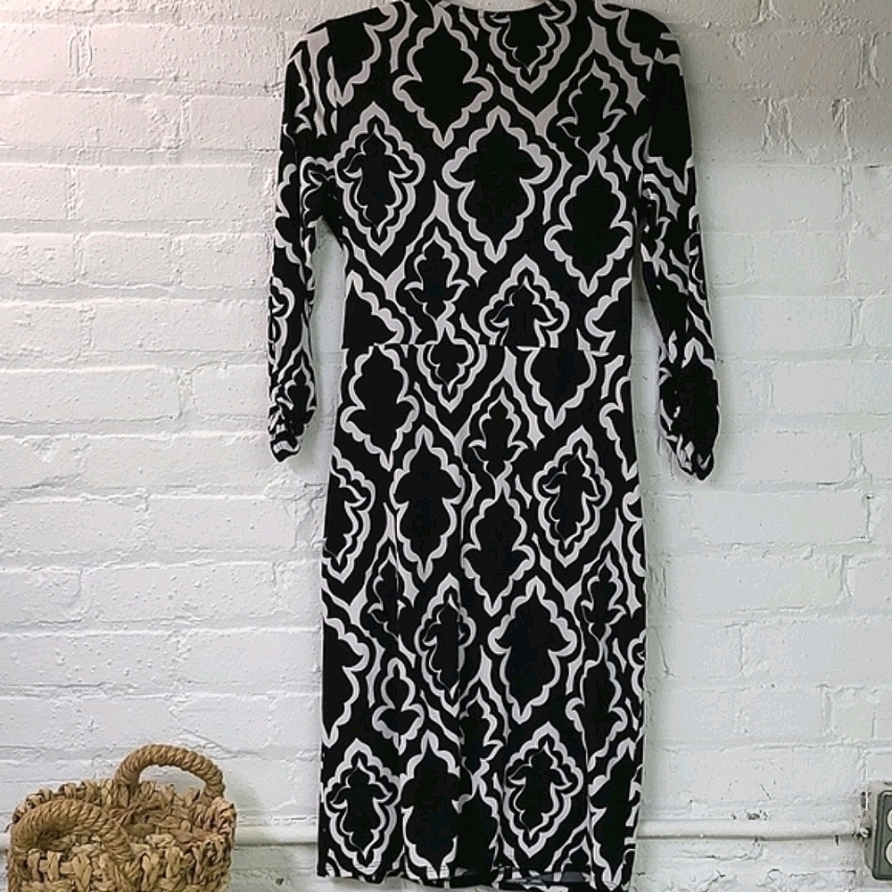 - WHITE HOUSE BLACK MARKET KNIT DRESS SZ SMALL - Picture 5 of 5